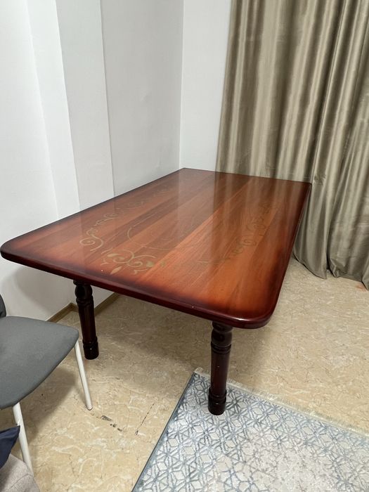 Продается 2 стола