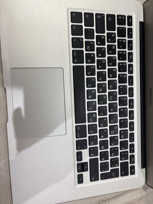 MacBook Air 13” (2017)