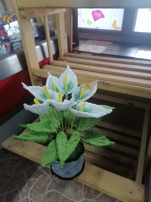 Продавам ръчно изработени цветя