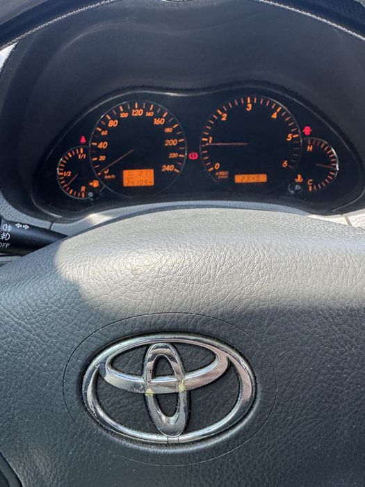 toyota avensis T25 2.0 diesel 2004