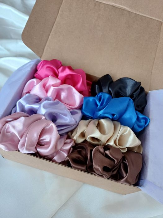 Сатенени скрънчита в кутия