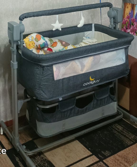 Продам манеж б/у