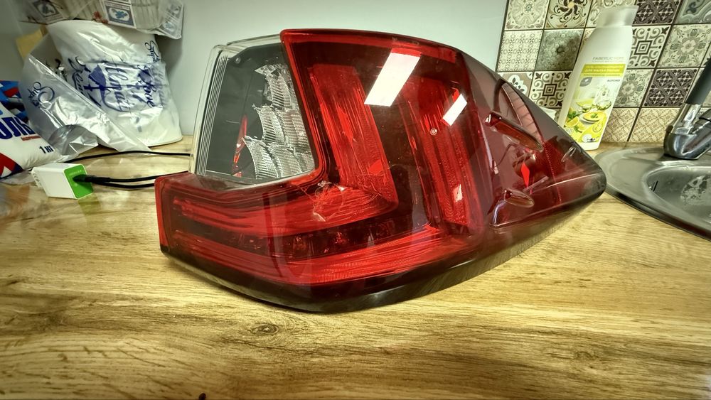Фары фары лексус 350