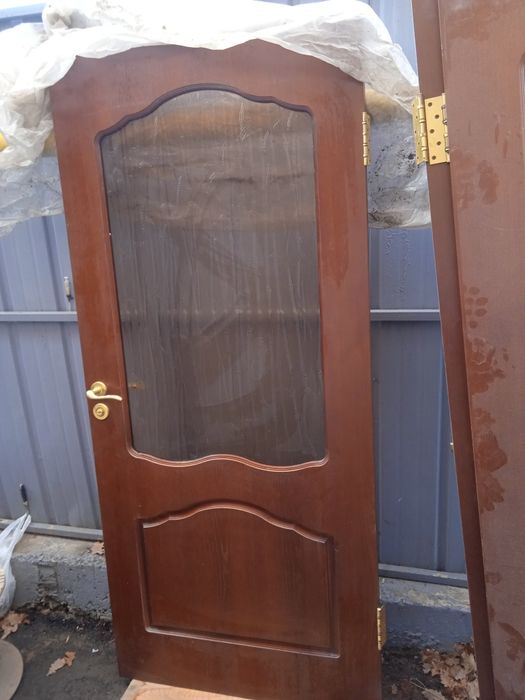 Продам двери межкомнатные