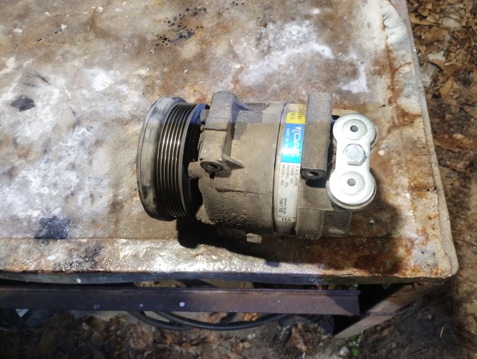 Продавам компресор за климатик