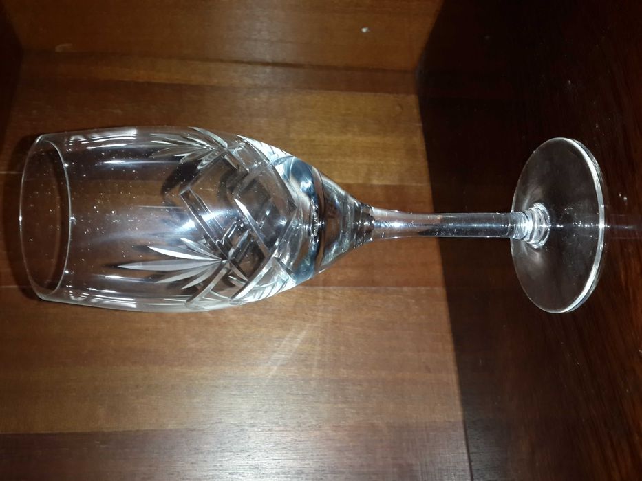 продаются фужеры хрусталь