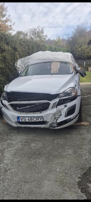Volvo xc 60 accidentat
