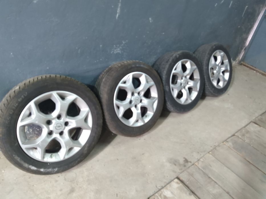 Roti pe 16 R pentru astra H