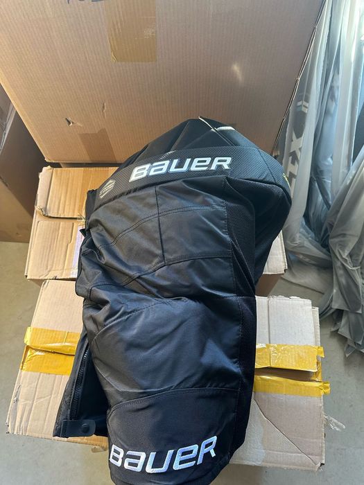 Продам трусы-шорты хоккейные