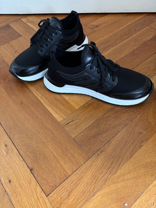 НОВИ! Дамски маратонки