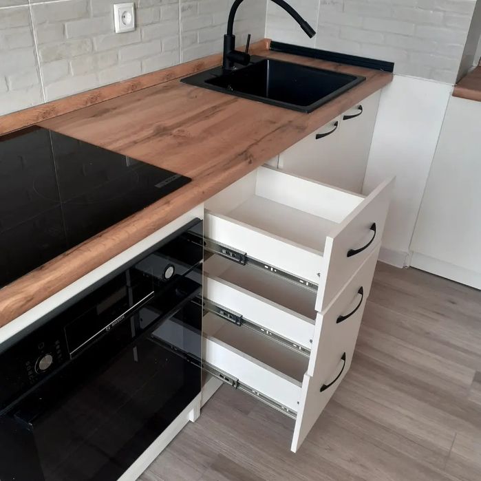 Ремонт корпусной мебели Алматы.Замена кухонных столешниц