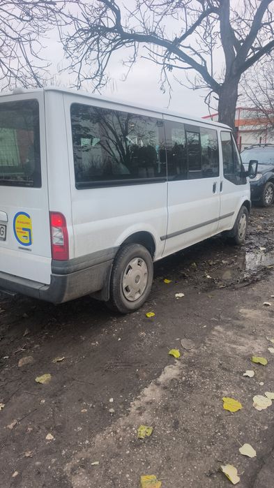 Închirieri microbuze închiriez dube 8+1 închiriere trailere remorci 6m