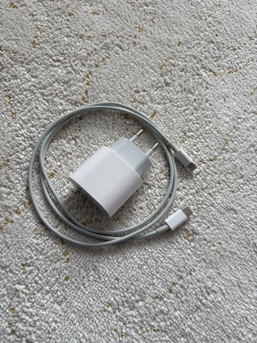 Зарядчик для айфона