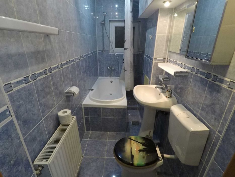 Inchiriez apartament de doua camere in Brasov in centrul Civic
