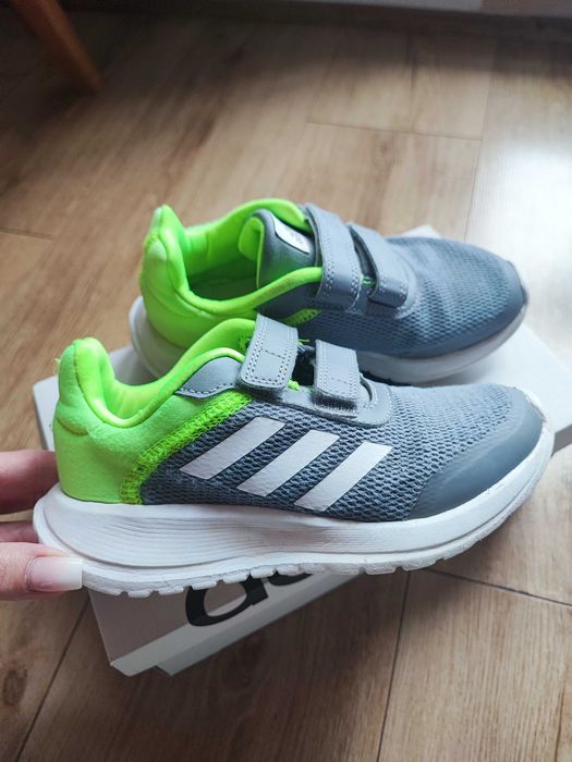 Adidas маратонки 31