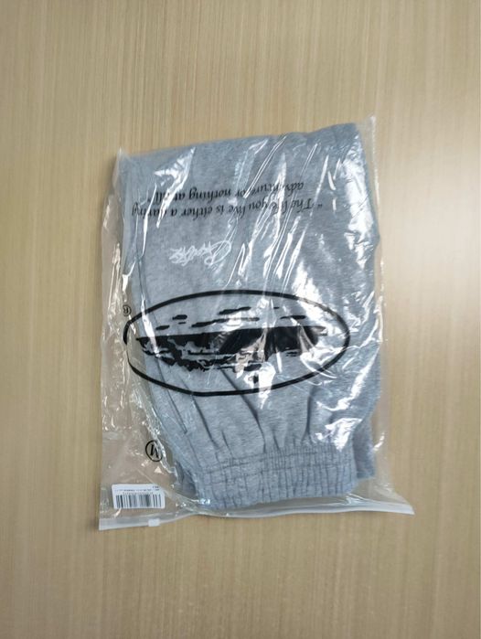 Pantaloni cortiez gri marimea M