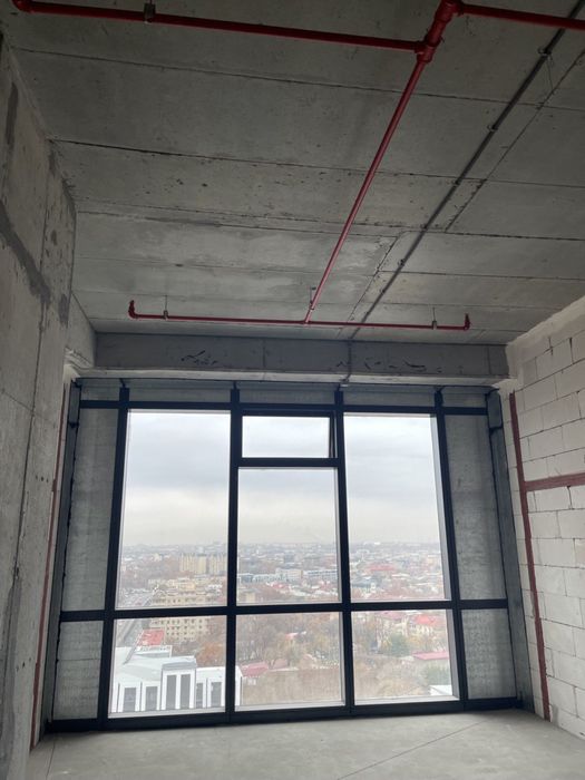 Piramit tower office