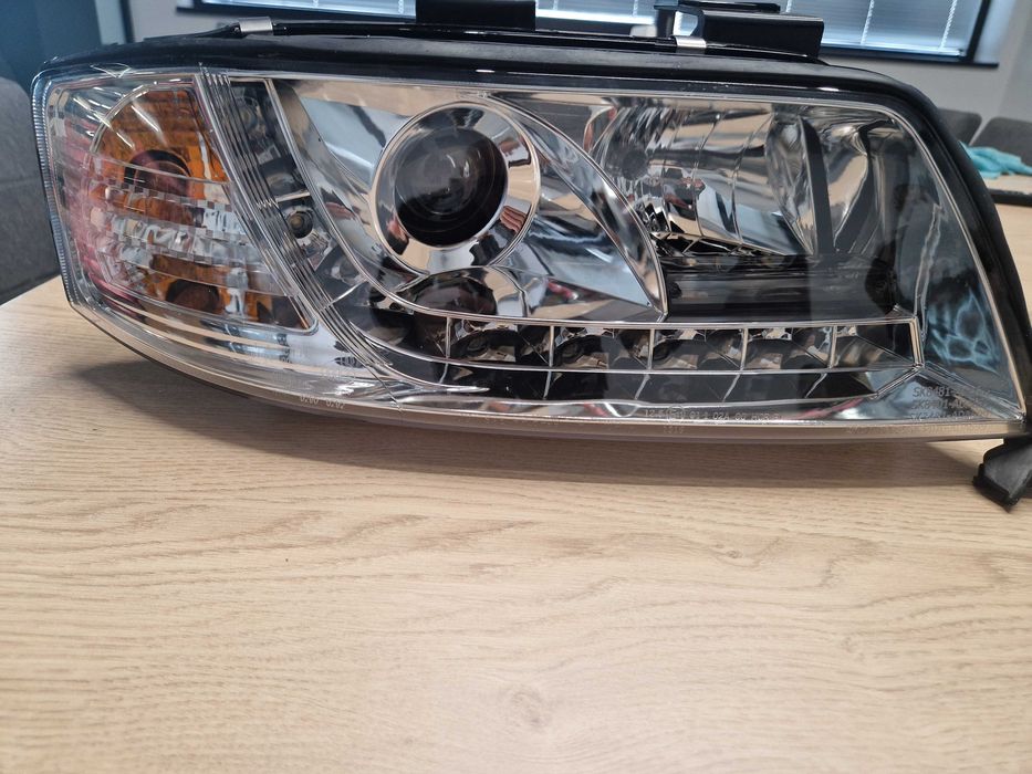 Комплект фарове дневни LED TFL оптика Audi A6 тип 4B 97-01 хром