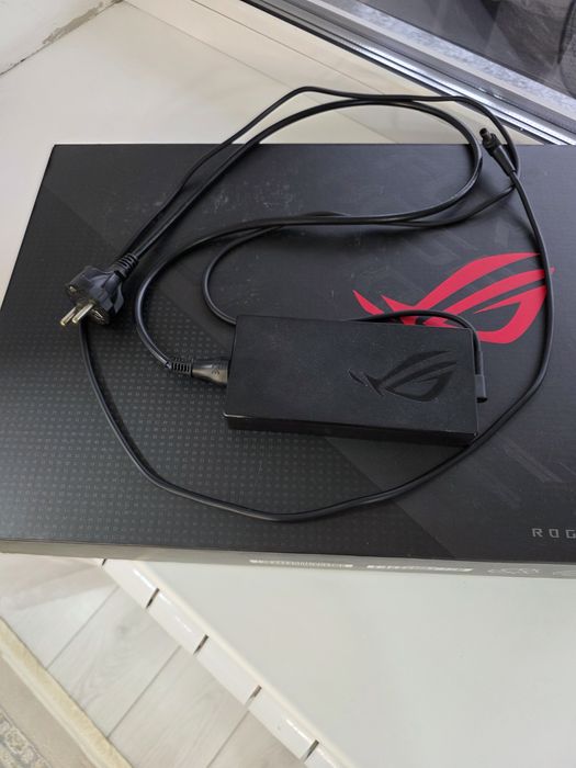 Ноутбук Asus rogstrix g513
