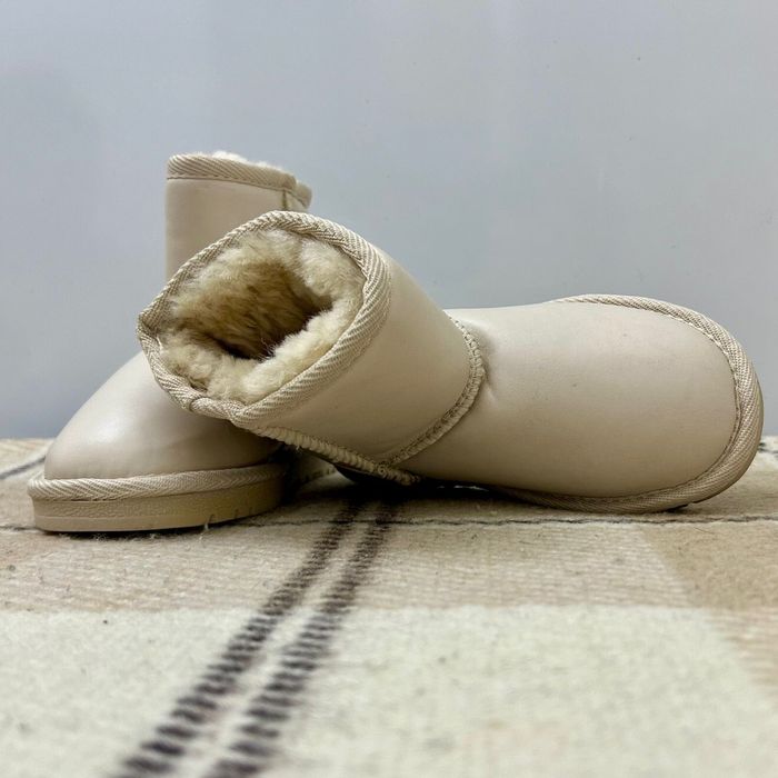 Сапоги натуральный мех бежевые пропитка детские угги
