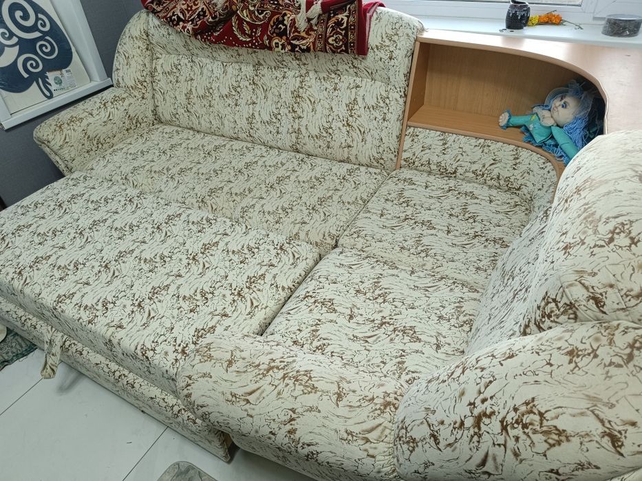 Продам диван и кресло