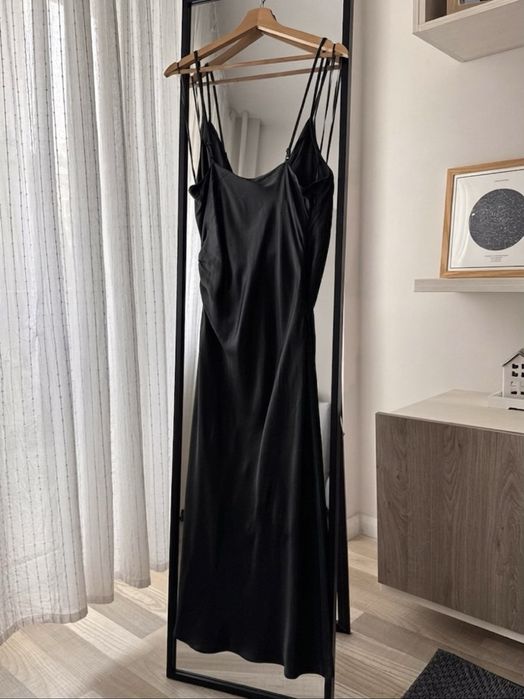 Rochie neagra midi de seara bretele subtiri marimea M Zara