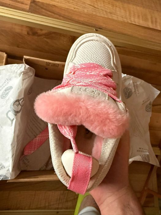 UGG Lowmel Love Roz (marimi: 37,38,39)