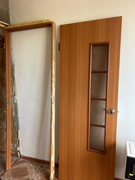 Продам межкомнатную дверь