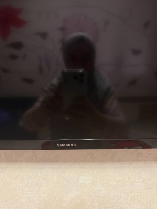 Samsung Tilivizor srochna sotiladi