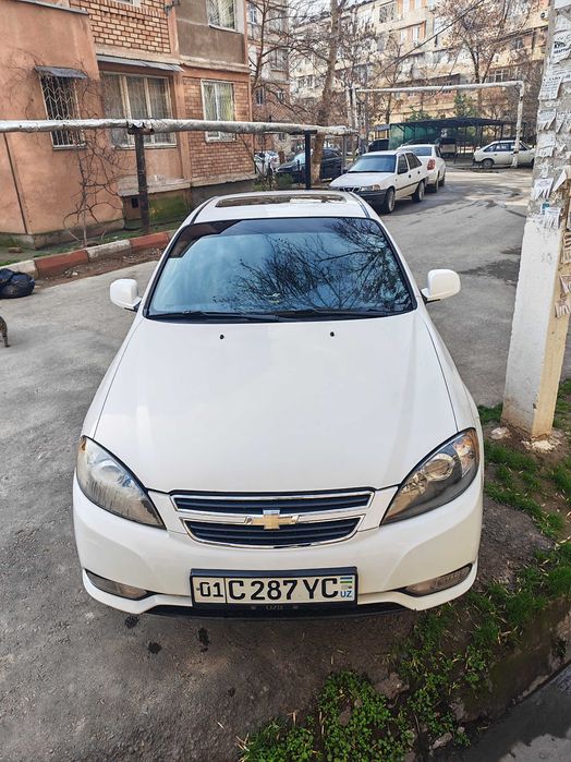 Шевроле Ласетти жентра килинган