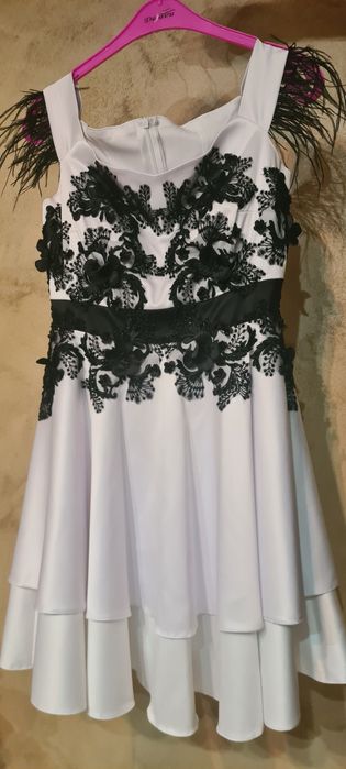 Rochie alb cu negru - scurta