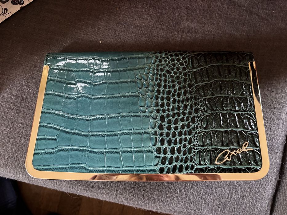 Чанти Axel, Doca, David Jones