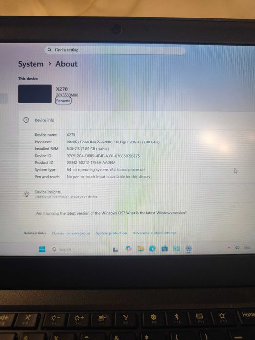 Продавам лаптоп Lenovo x270