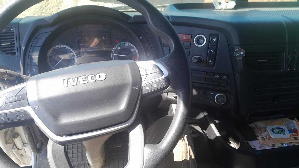IVECO Trakker 6x4 basculanta – 2022 | vanzare / schimb
