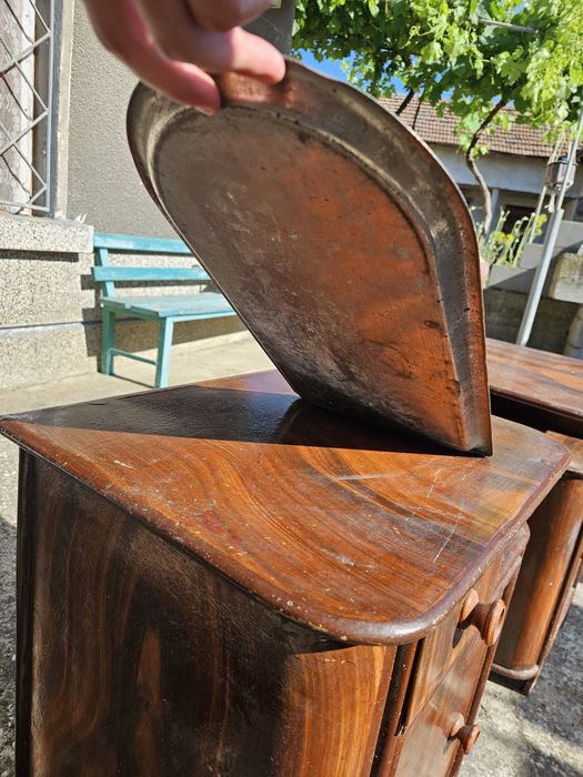 Стар бронзов поднос