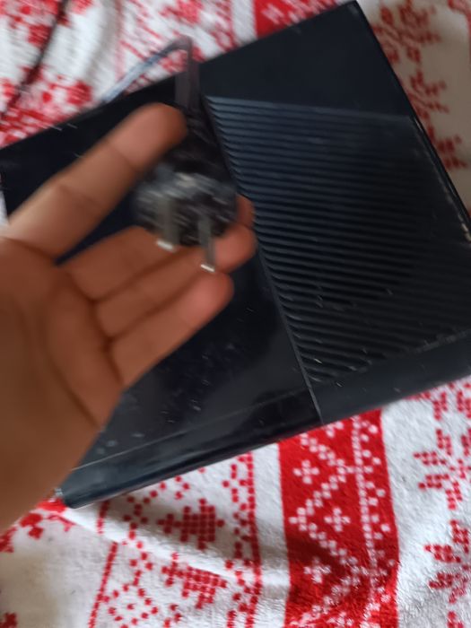 vand rapid xbox360e modat cu chip rgh pot pune orice joc pe el inainte de vanzare