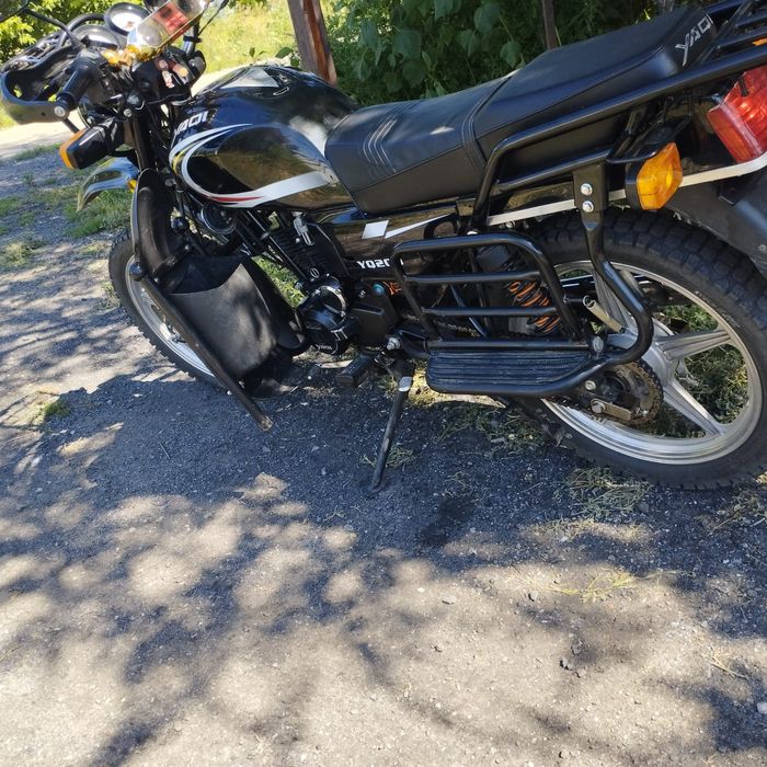 Продам мотоцикл яки 200