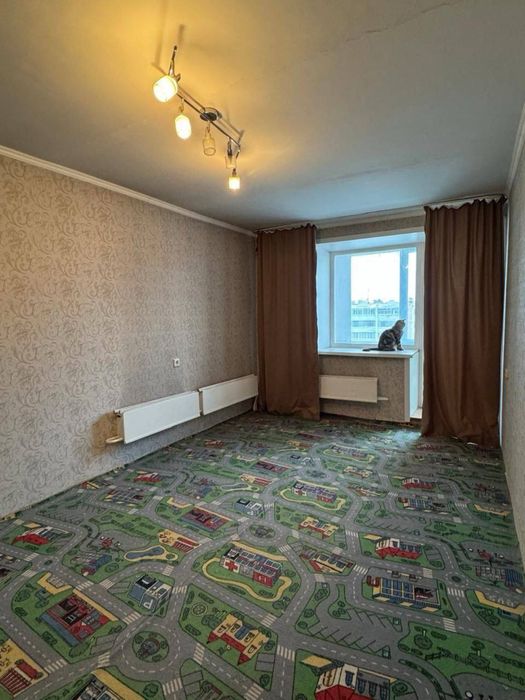 Продам 4 ком квартиру мкр Васильковский 33