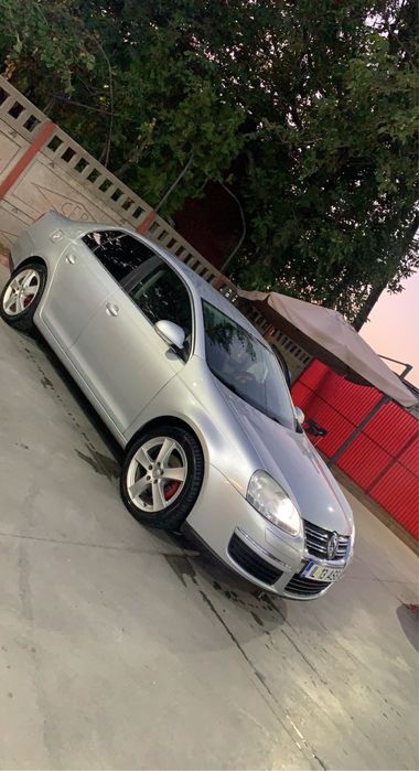 Vand Volkswagen Jetta, 2009 luna 10