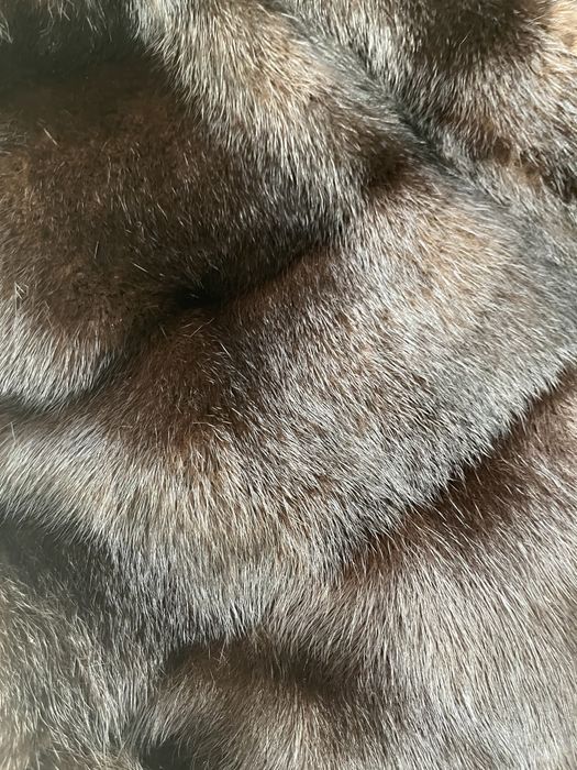 Шуба дешево сросно