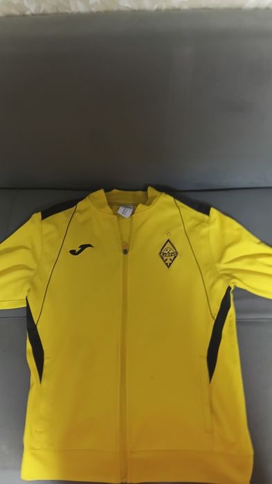 Продам кофту кайрат!