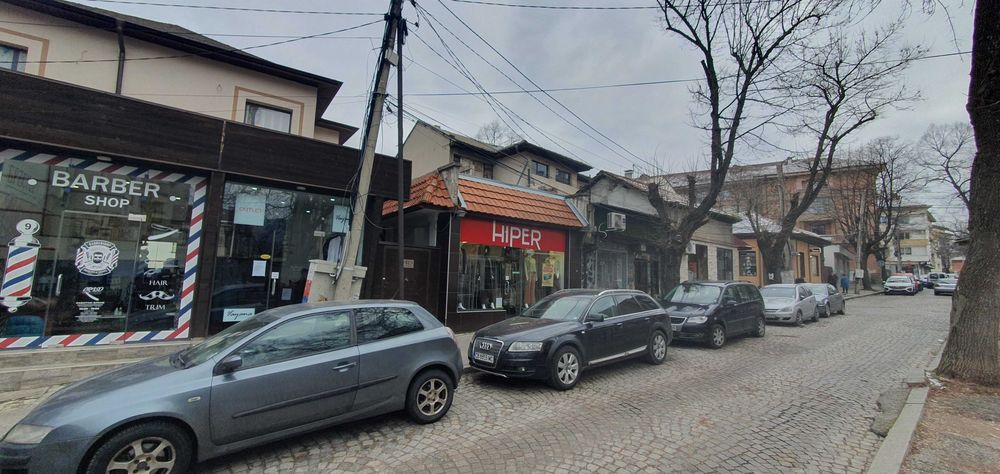 Дава се под наем Магазин в Перник, Център - 161 кв.м за 1284.69 € - Снимка #1