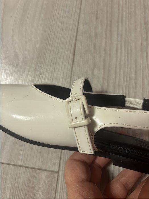 Pantofi decupati H&M, 27