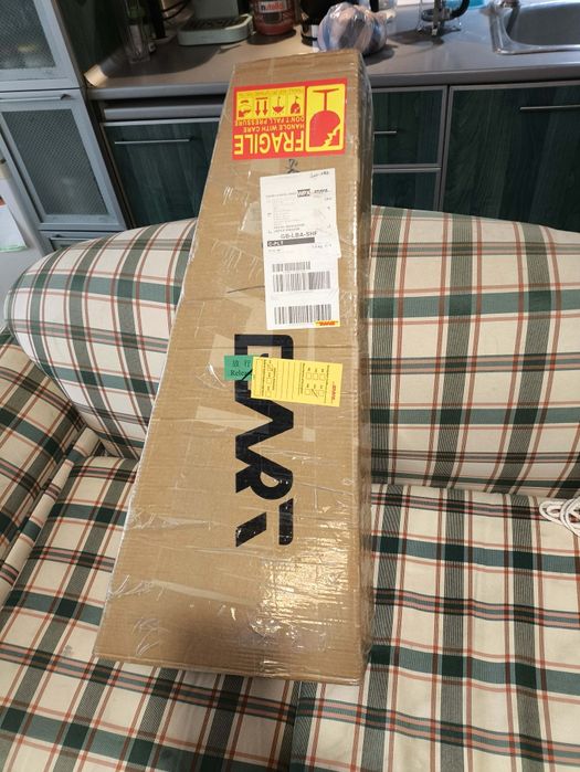 Електрическа китара EART GW1-NBK
Headless, 24 stainless steel rounded