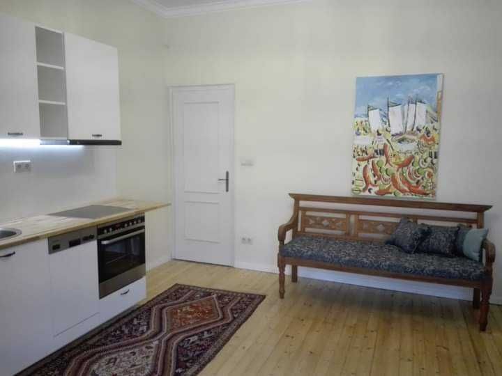 Дава се под наем Двустаен апартамент в София, Яворов - 59 кв.м за 550 € - Снимка #1