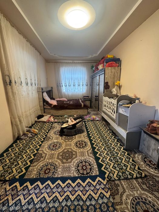 Ховли сотилади 5 хонали 3.3 сутук