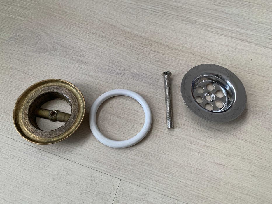 Розетка за вана / душ-кабина 1 1/4