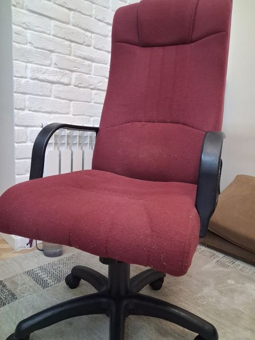 Б/у кресло в отличном состоянии