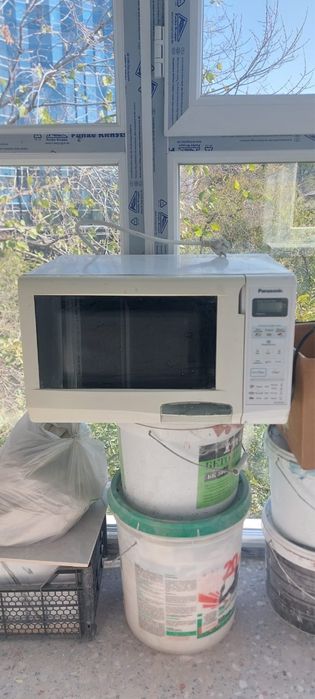 Продам микроволновую печь