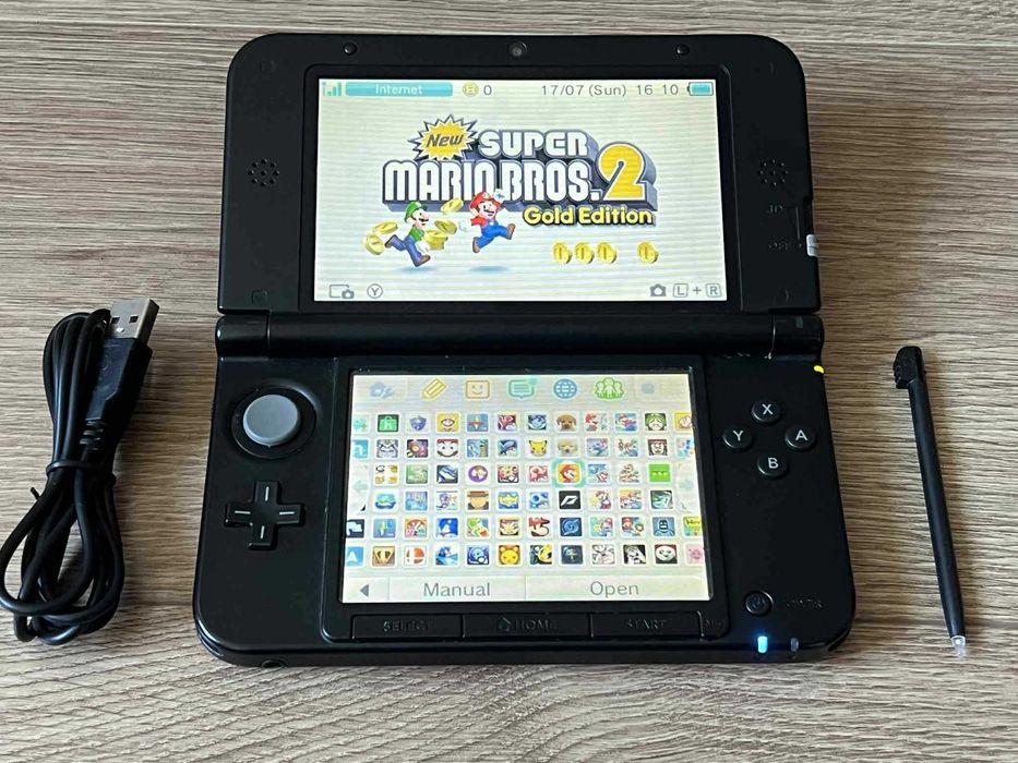 Nintendo 3DS XL modata cu 80 de jocuri instalate pe card Mario,Zelda,Pokemon,toate versiunile + H-Shop magazin gratis